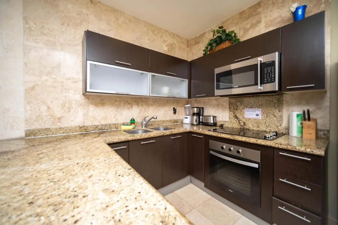 202 C - Apartment In First Line Of Beach With Direct Access To The Beach Playa del Carmen