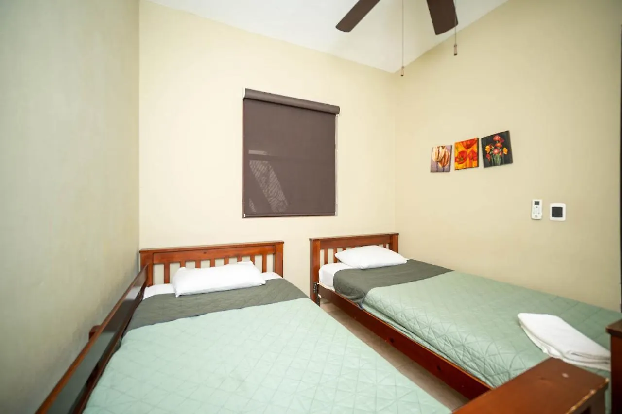 202 C - Apartment In First Line Of Beach With Direct Access To The Beach Playa del Carmen