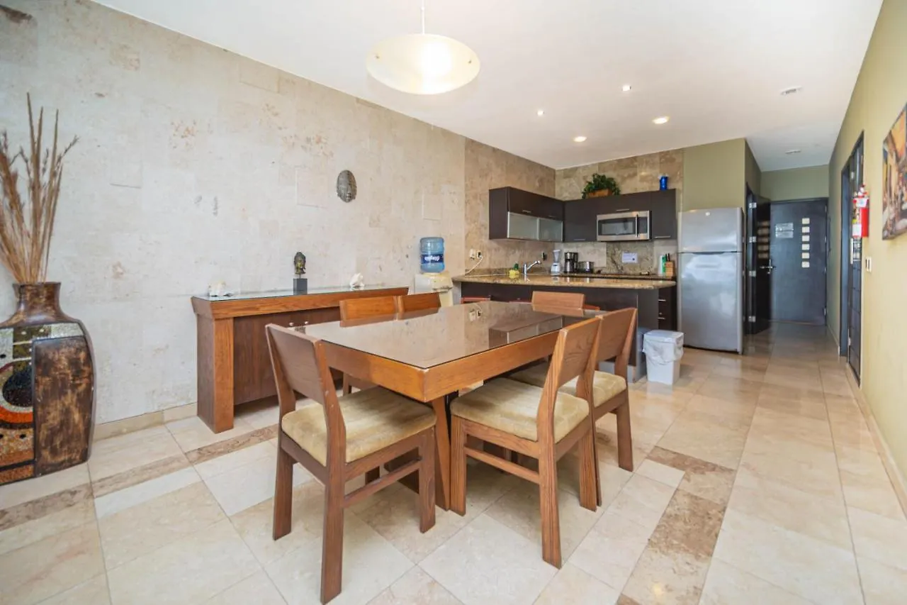202 C - Apartment In First Line Of Beach With Direct Access To The Beach Playa del Carmen