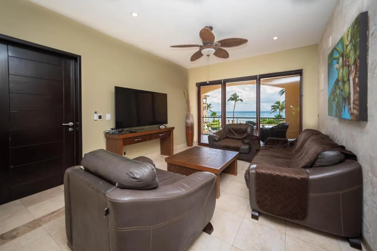 202 C - Apartment In First Line Of Beach With Direct Access To The Beach Playa del Carmen