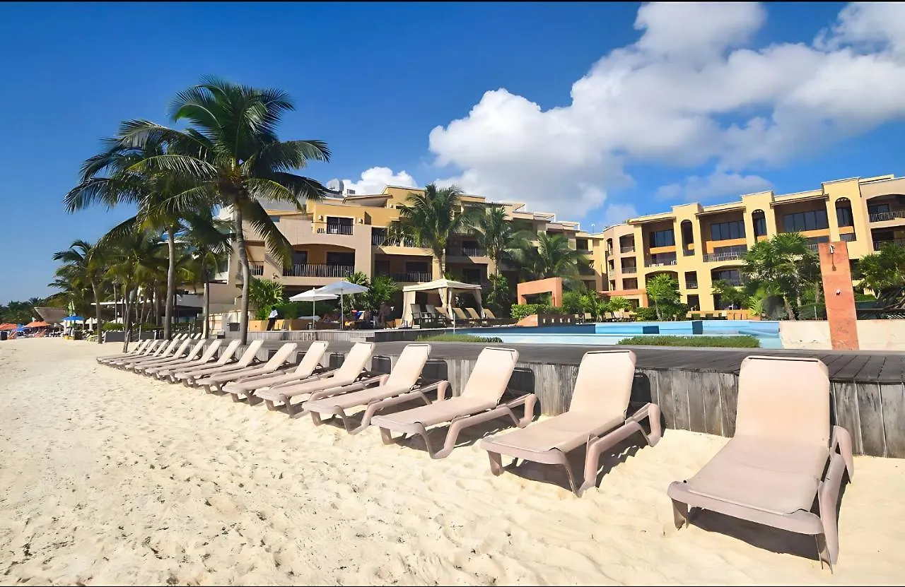 202 C - Apartment In First Line Of Beach With Direct Access To The Beach Playa del Carmen