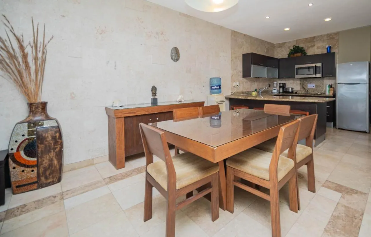 202 C - Apartment In First Line Of Beach With Direct Access To The Beach Playa del Carmen Messico